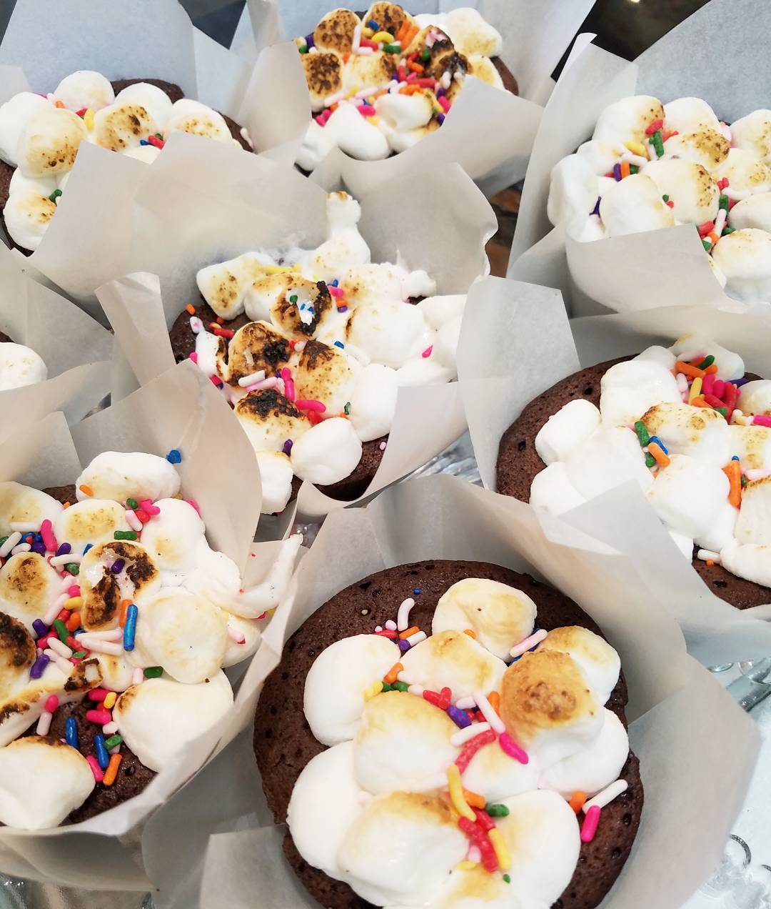 Brownie Blossoms!!! Open til 5pm today 🌸 @bellekitchenokc @bellekitchendd #pastry
