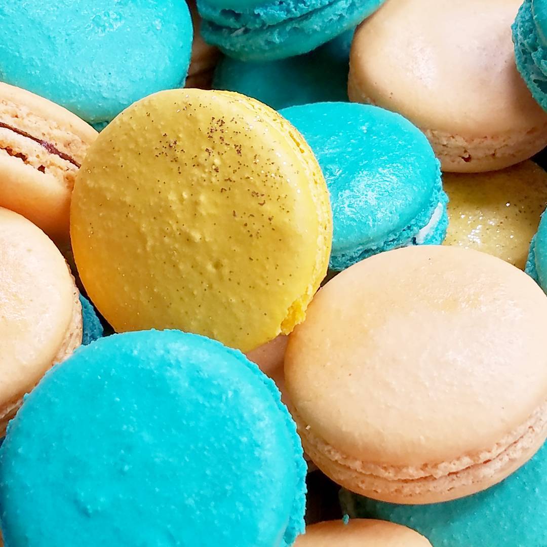 Happy Macaron Monday!!! These custom colors were crafted for a Wedding shower. Are you looking to amp up your shower or event? Belle can take create beautiful macarons with just a few days notice! Available every day to take your order 405 430 5484 @bellekitchenokc @bellekitchendd #macaron #macarons #bellekitchen #keepitlocalok #nicholshills #instafood #instagood #visitokc #yum #yummy #yes #foodporn #insta #macaronmonday #yummy #yes #foodporn #eeeeeats #f52grams #instagram #bonappetit #buzzfeed #travelchannel #visitokc #cute #okcweddings #okcweddingideas #beautiful #foodpics