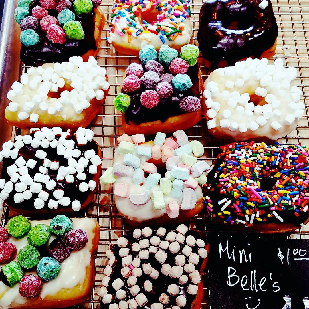 Mini Belle’s…pop by and grab one if these bite sized beauties!!! $1 😍 @bellekitchenokc #doughnut #doughnuts #donut #donuts #okc #fresh #real #handmade #eeeeeats #f52grams #instagram #warm #bonappetit #buzzfeed #travelchannel #keepitlocalok #huffpostgram #huffposttaste #zagat #bellekitchen #keepitlocalok #oklahomawedding #saveur #insta #pic #pretty #instagood