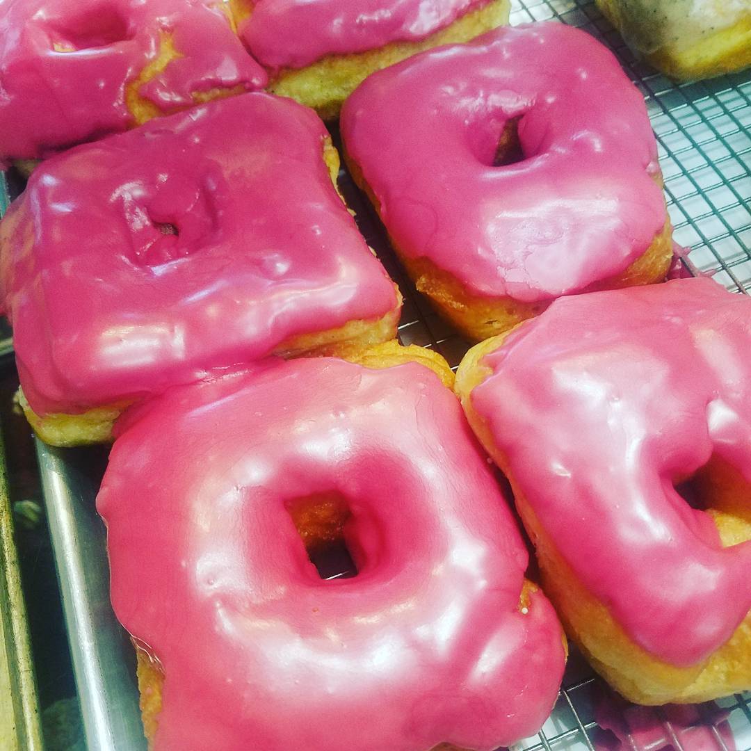 Hibiscus…large & puffy!!!
@bellekitchenokc #doughnut #doughnuts #donut #donuts #okc #fresh #real #handmade #eeeeeats #f52grams #foodpics #foodie #foodandwine #yummy #yes #foodporn #zagat #foodnetwork #instafood #instagood #bellekitchen