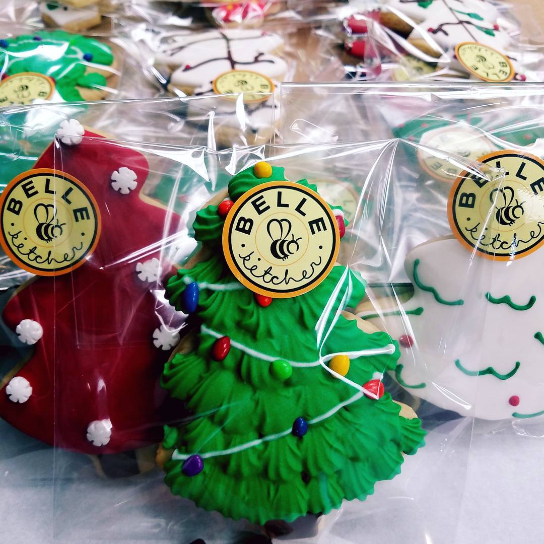 Last run of the Xmas Cookies! Pre-order 405 430 5484 🎄
@bellekitchenokc #pastry #Christmas #cookies #handmade #thick #keepitlocalok #instagood #instafood #dessert #xmas #love #okc #yummy #nomnom #bonappetit #zagat #buzzfeedfood #mio #red #green #festive #beautiful #bellekitchen