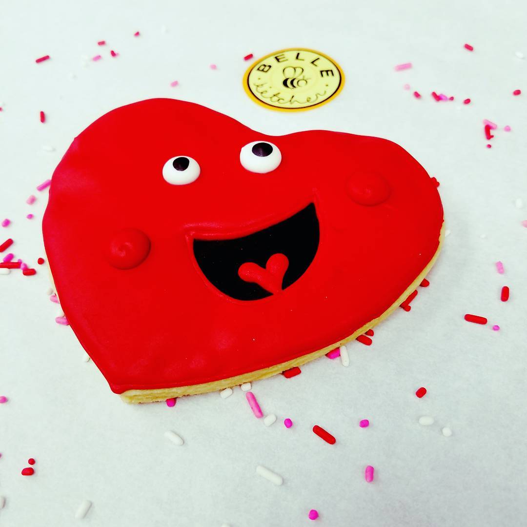 Valentine’s Day “Super Big” Cookies! In-store, Shipping or Pre-order 405 430 5484.
❤️
@bellekitchenokc #handmade #handdecorated #pastry #ValentinesDay #cookies #yummy #sugarcookies #big #delicious #smiles #heart #bemine #ido #fresh #love #f52grams #instafood #instadessert #foodpics #zagat #beautiful #bellekitchen