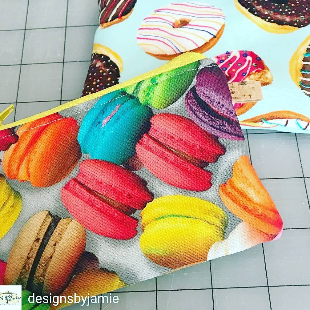 Because there are “some” non-edible Valentine’s Day options! These super cute pouches are 100% OKIE made! How awesome is that?

@bellekitchenokc #valentines #ValentinesDay #macaron #macarons #doughnut #doughnuts #donut #donuts #okc #real #cute #pretty #beautiful #bellekitchen #retailtherapy