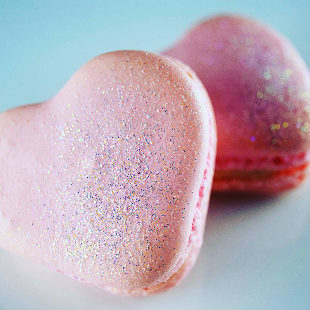 This year we have a beautiful BLUSH PINK Macaron! Pre-order at www.belle-kitchen.com/heart or stop by the stores…see you!
💖
@bellekitchenokc @bellekitchendd #macarons #macaron #blush #blushpink #heart #bemine #ValentinesDay #Valentines #ido #forever #glitter #magic #pink #love #cute #food #foodie #foodporn #foodpics #instadessert #smooch #okc #okcmoms #keepitlocalok #visitokc #beautiful #bellekitchen