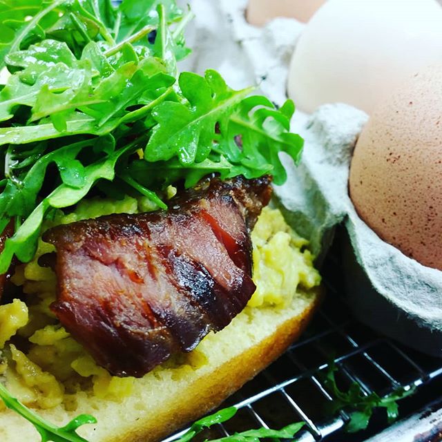 Breakfast @ Belle Tomorrow? YES.
🐣
@bellekitchenokc #breakfast #bacon #eggs #arugula #brioche #square #delicious #warm #foodporn #foodie #food #foodpics #beautiful #bellekitchen #nom #eeeeeats #zagat #instagood #instafood